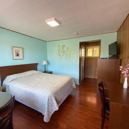 Motel Des Erables Coteau-du-Lac Eksteriør billede
