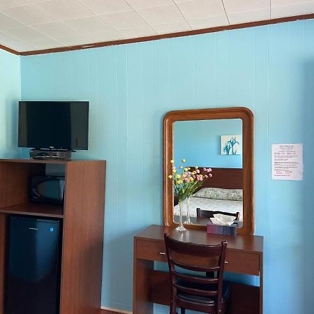 Motel Des Erables Coteau-du-Lac Eksteriør billede