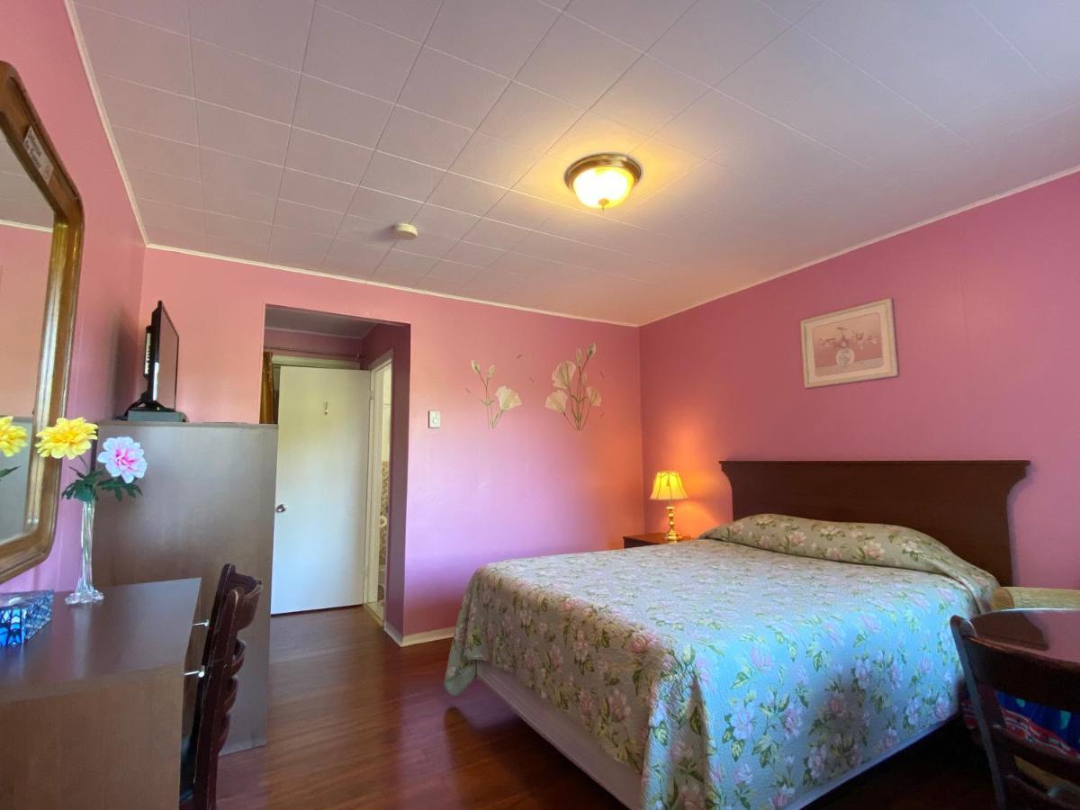 Motel Des Erables Coteau-du-Lac Eksteriør billede