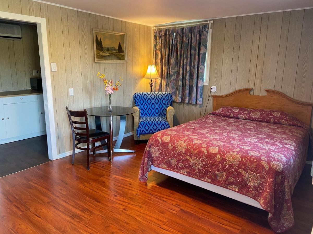 Motel Des Erables Coteau-du-Lac Eksteriør billede