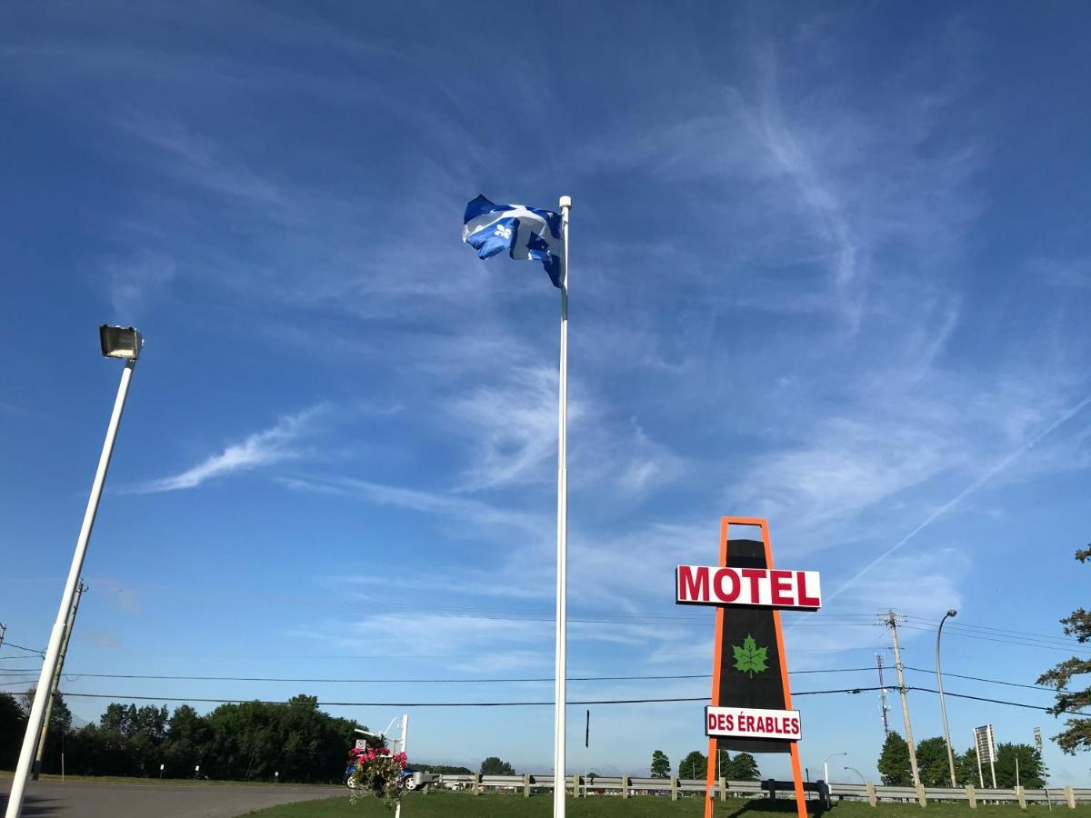 Motel Des Erables Coteau-du-Lac Eksteriør billede