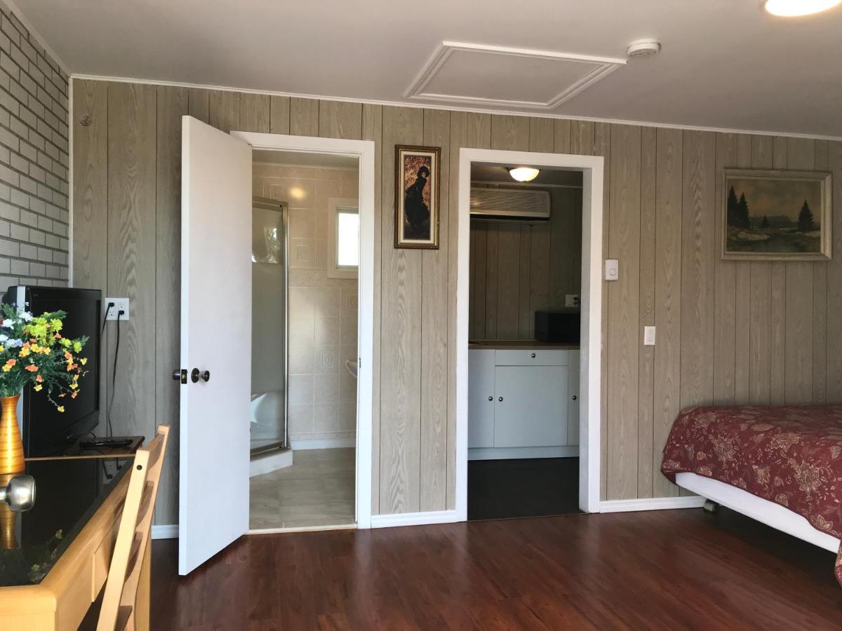 Motel Des Erables Coteau-du-Lac Eksteriør billede