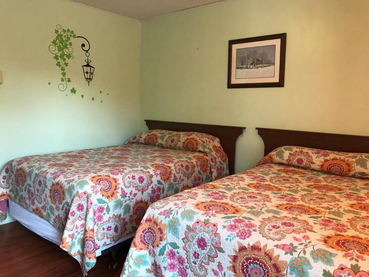 Motel Des Erables Coteau-du-Lac Eksteriør billede