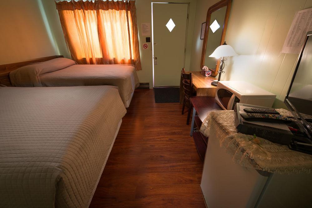 Motel Des Erables Coteau-du-Lac Eksteriør billede