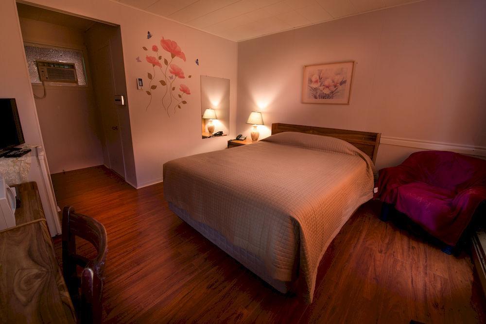 Motel Des Erables Coteau-du-Lac Eksteriør billede